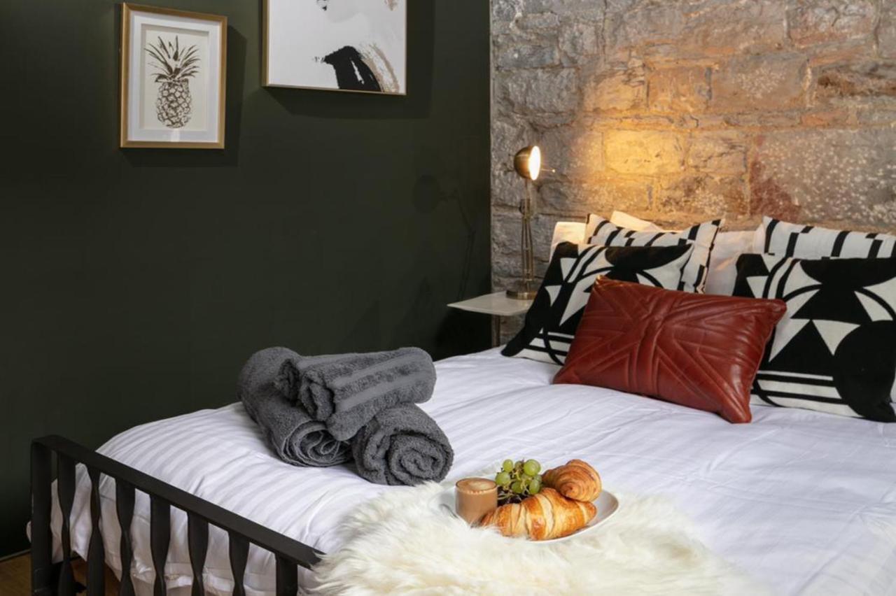 Two-Bedroom Apartment At Royal William Yard, Plymouth Eksteriør bilde